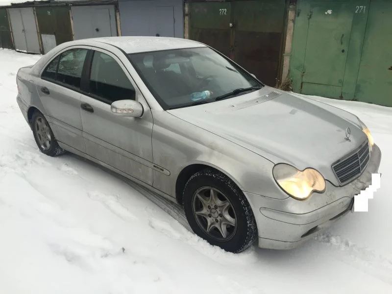 Продажа Mercedes-Benz C class 2.0D (88Hp) (604.915) RWD AT по запчастям