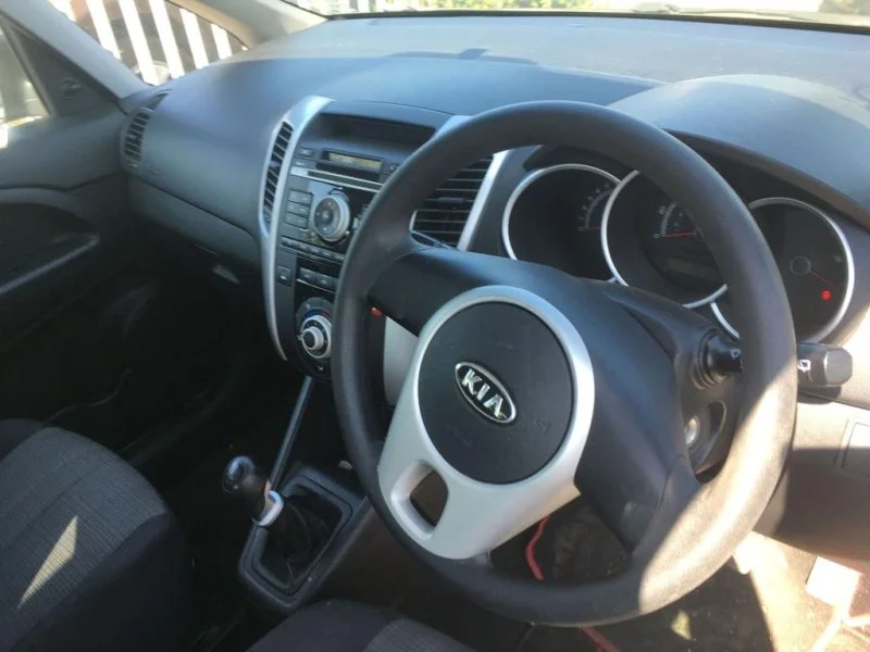 Продажа Kia Venga 1.4 (90Hp) (G4FA) FWD MT по запчастям