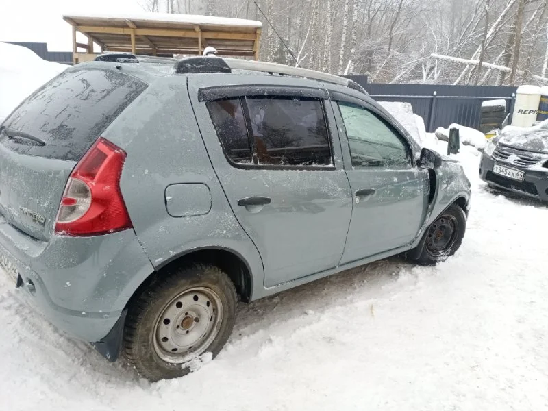 Продажа Renault Sandero 1.4 (75Hp) (K7J A710) FWD MT по запчастям