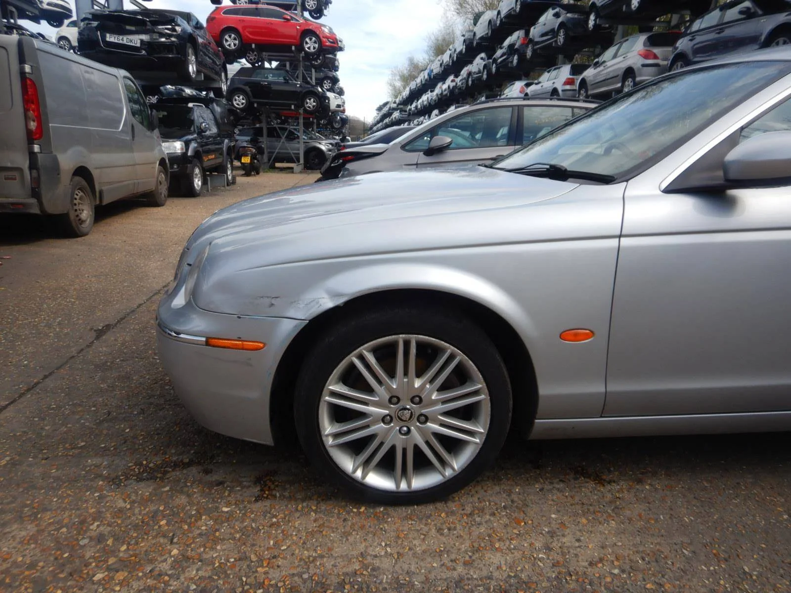 Продажа Jaguar S Type 2.7D (207Hp) (276DT (AJ-V6D)) RWD AT по запчастям