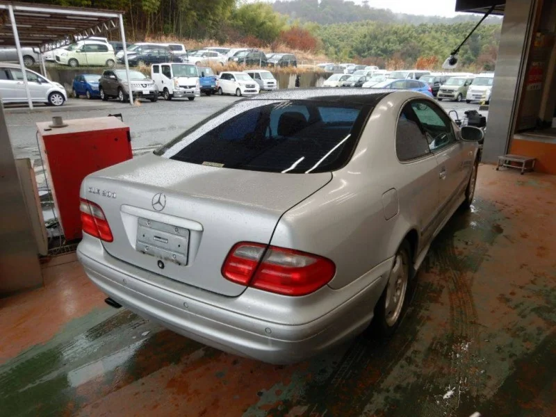 Продажа Mercedes-Benz CLK class 2.3 (193Hp) (111.975) RWD AT по запчастям