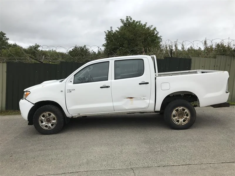 Продажа Toyota Hilux Pick Up 2.5D (144Hp) (2KD-FTV) 4WD MT по запчастям