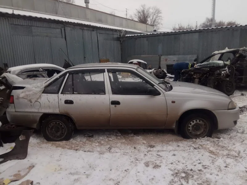 Продажа Daewoo Nexia 1.6 (109Hp) (F16D3) FWD MT по запчастям