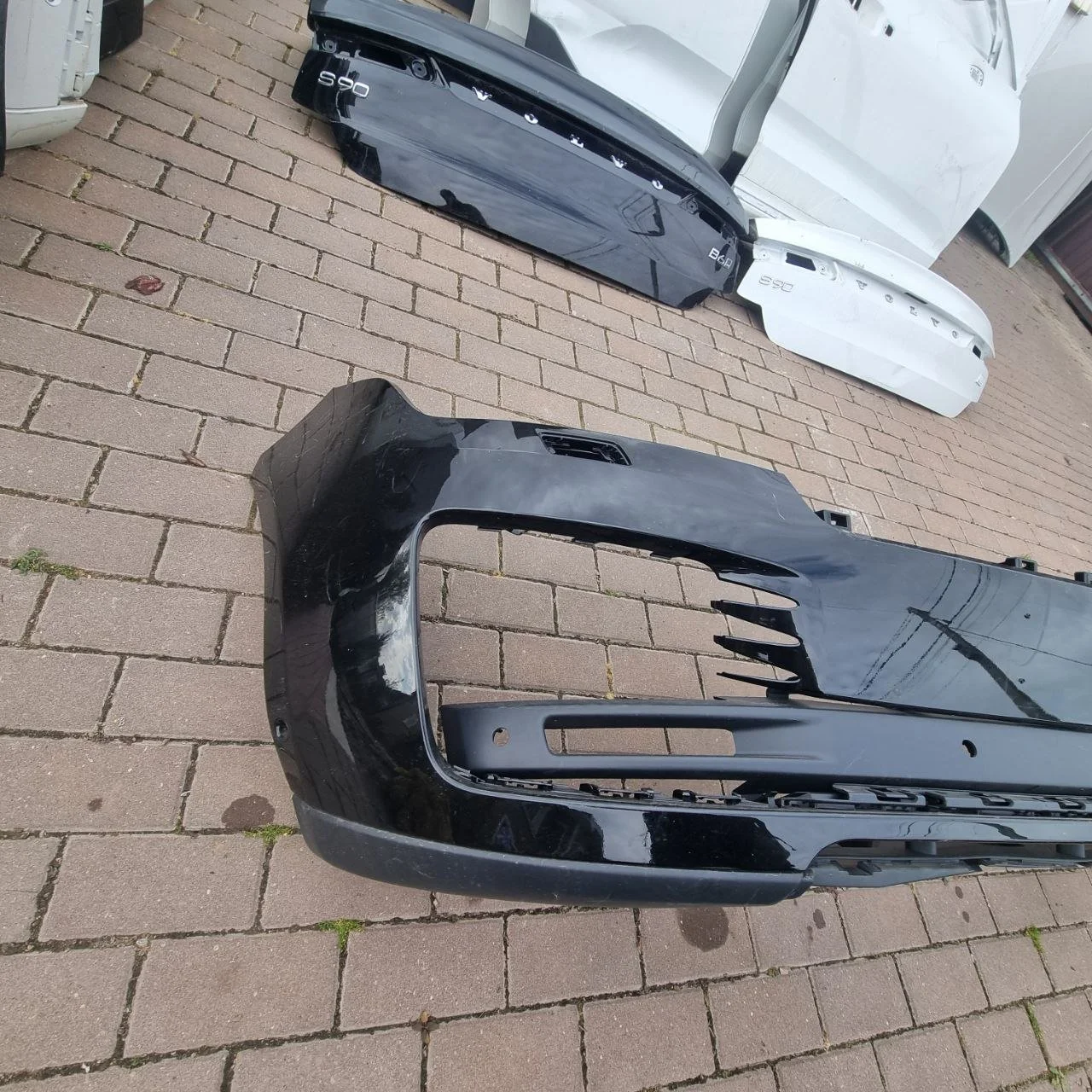 Бампер передний Range Rover Vogue L405 - оригинал Land Rover Range Rover Evoque L538 Rest 2015-2018 Land Rover Range Rover Evoque L538 2011-2015 Land Rover Range Rover Evoque L538 3 door 2011-2015 Land Rover Range Rover L405 Rest 2017-2022 Land Rover Discovery Sport L550 2014-2019 Land Rover Range Rover Sport L494 2013-2017 Land Rover Range Rover L405 2012-2017 Land Rover Range Rover Sport L494 rest 2018-2022 Land Rover Range Rover Sport L320 2005-2009 Land Rover Range Rover Sport L320 Rest 2009-2013 Land Rover Range Rover L322 2002-2012