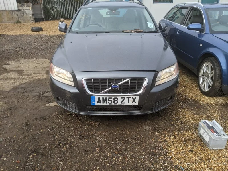 Продажа Volvo V70 2.4D (185Hp) (D5244T4) 4WD AT по запчастям