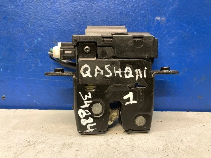 Замок крышки багажника Nissan Qashqai 1 J10 2006-2014 90502EY10D