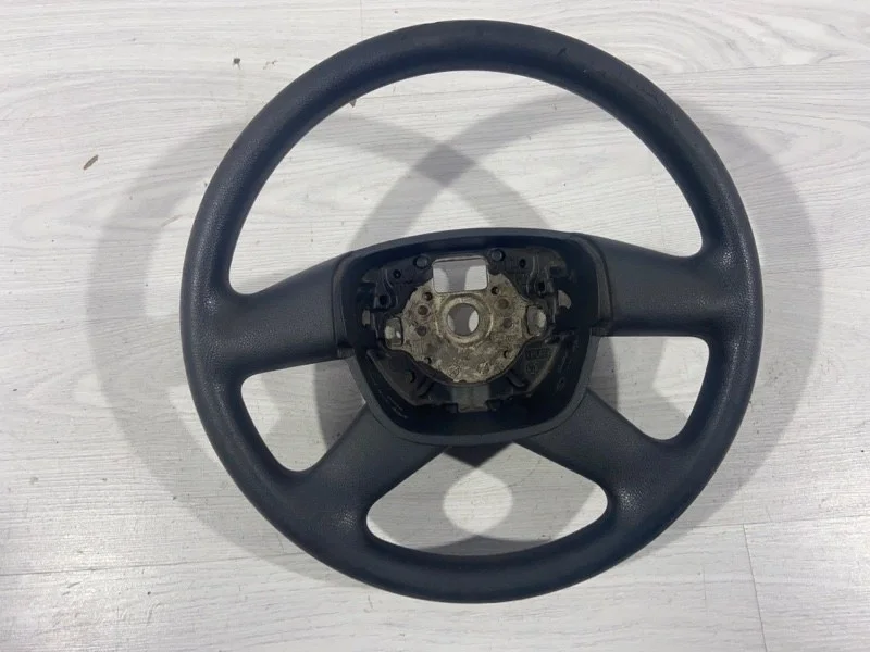 Рулевое колесо Skoda Octavia (A5) 2004-2013