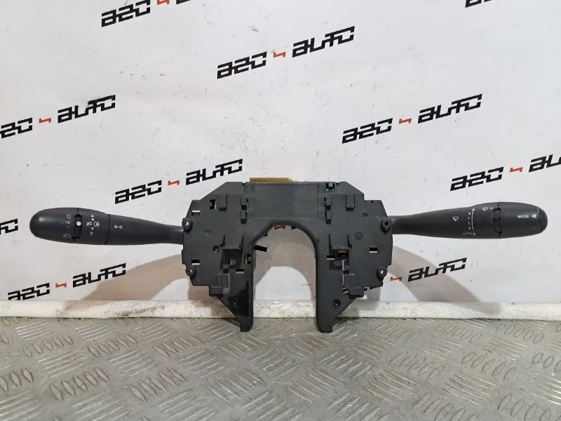 Блок переключателей подрулевых Citroen C5 2009 96655323XT 2