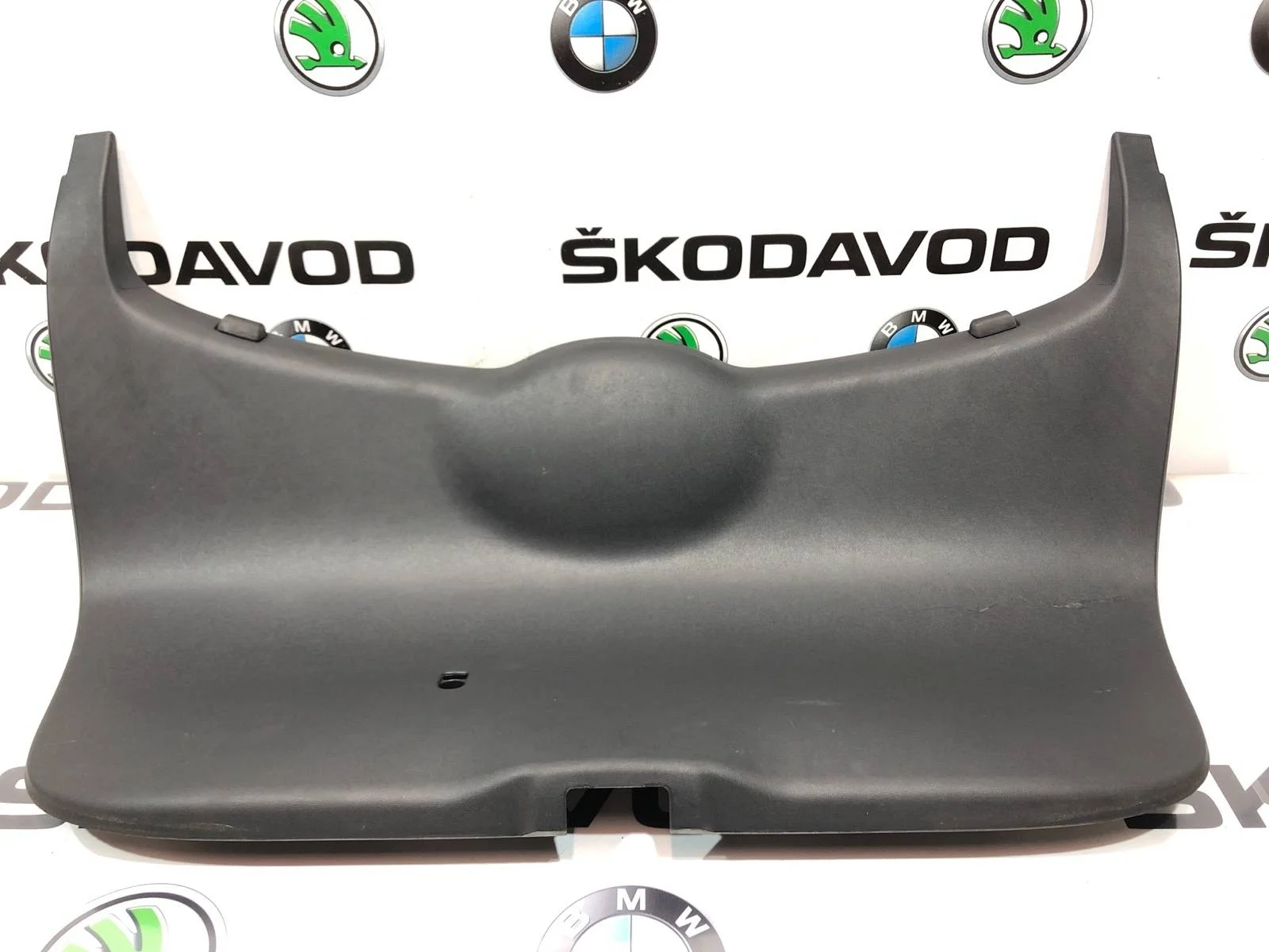 Обшивка крышки багажника Skoda Octavia 2009 1Z5867975F A5 (1Z) 1.8 CDAB
