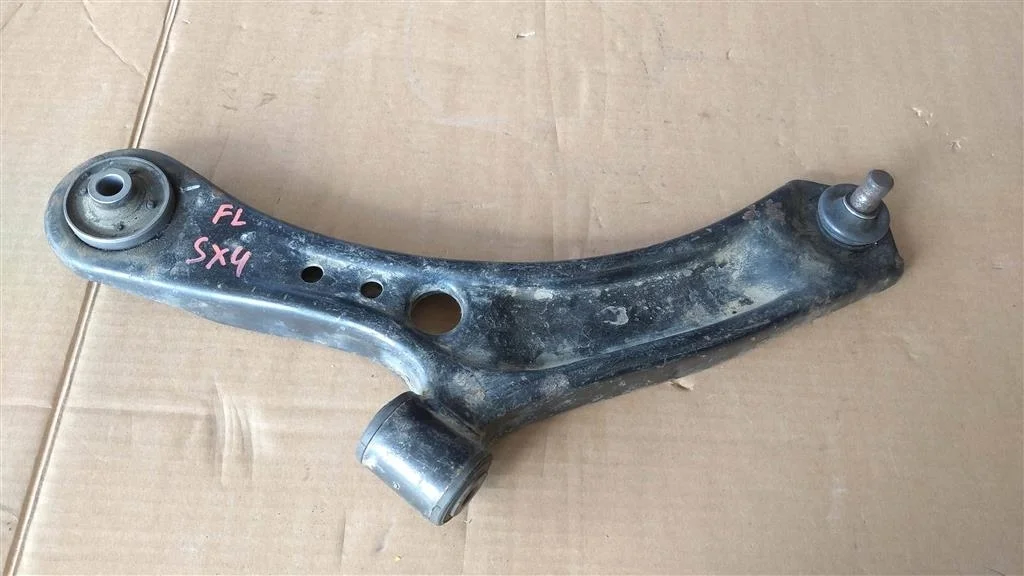 Б.у. рычаг SUZUKI SX4 YA11S SUZUKI SX4 YA11S