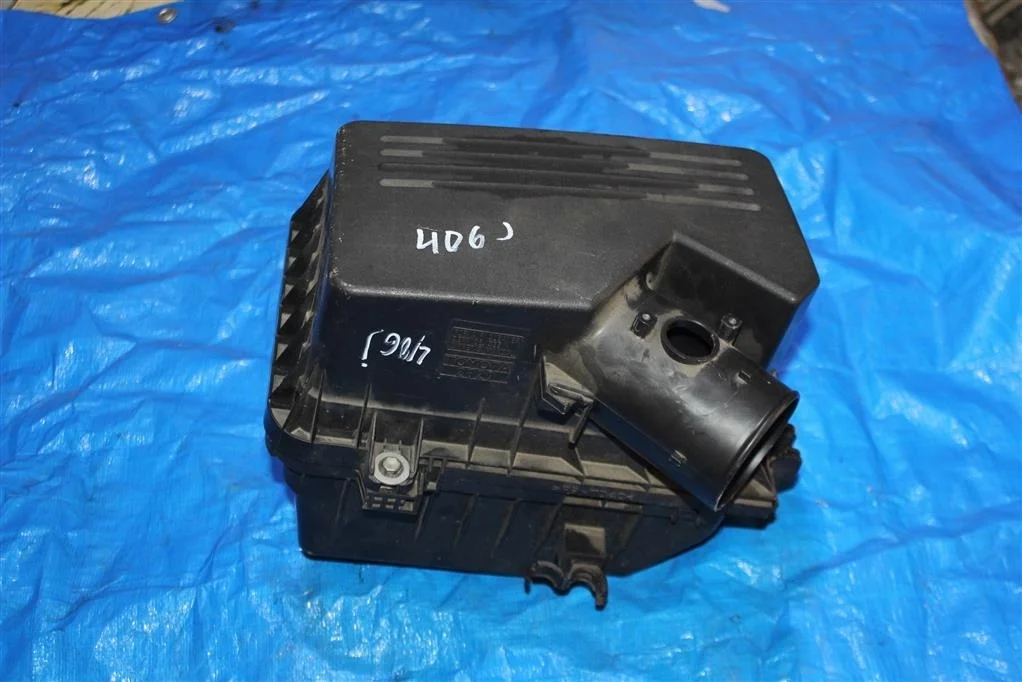 Б.у. корпус воздушного фильтра TOYOTA CAMRY V40 ACV40 TOYOTA CAMRY V40 ACV40