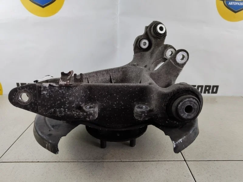 Кулак поворотный Land Rover Range 4 2013 L405