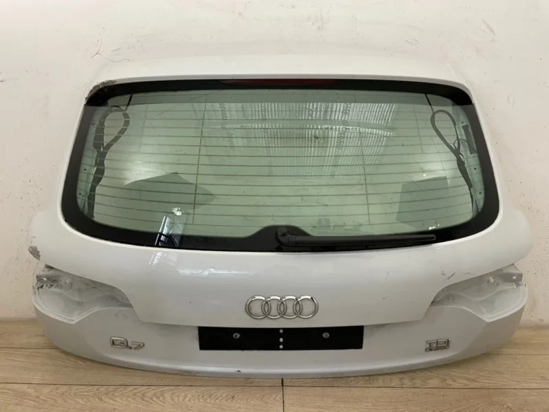 Крышка багажника Audi Q7 2010-2015 4L