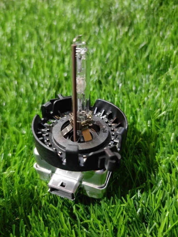 Лампа ксеноновая BMW X2 35iX F25