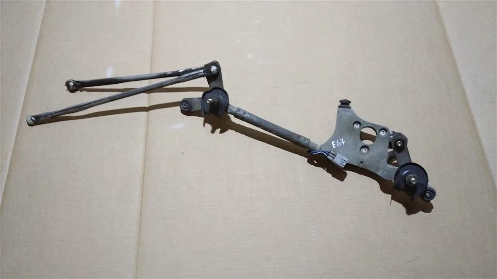 Б.у. трапеция дворников TOYOTA COROLLA ZRE151 TOYOTA COROLLA ZRE151