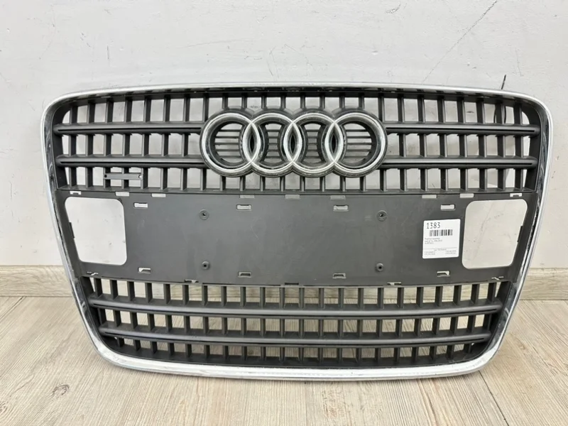 Решетка радиатора Audi Q7 2006-2010 4L