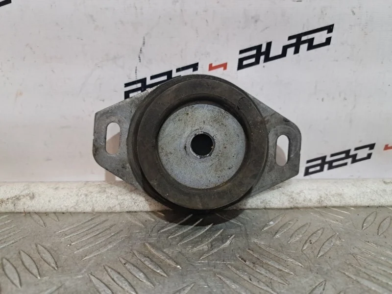Опора АКПП Citroen C4 2011 184468 B7 1.6