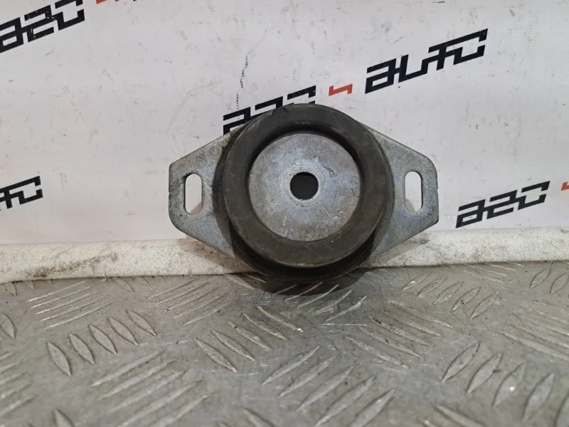 Опора АКПП Citroen C4 2013 184468 B7 1.6