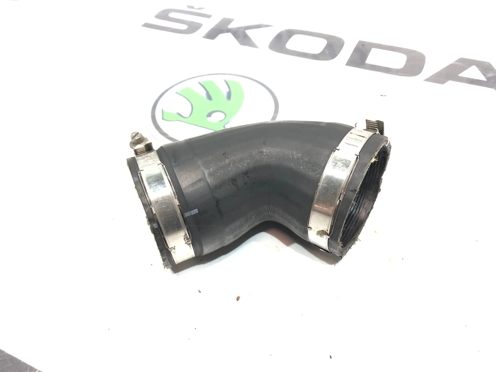 Патрубок интеркулера Skoda Octavia Scout 2010 1K0145838AG A5 (1Z) 1.8 CDAB