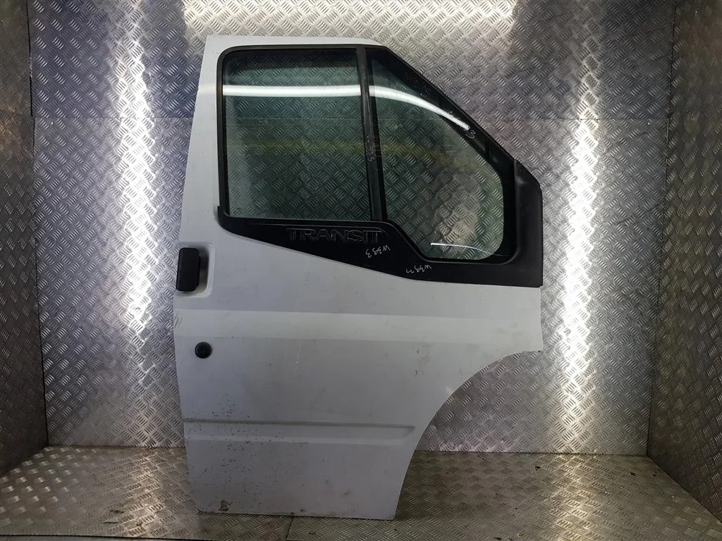 Дверь передняя правая  форд Transit