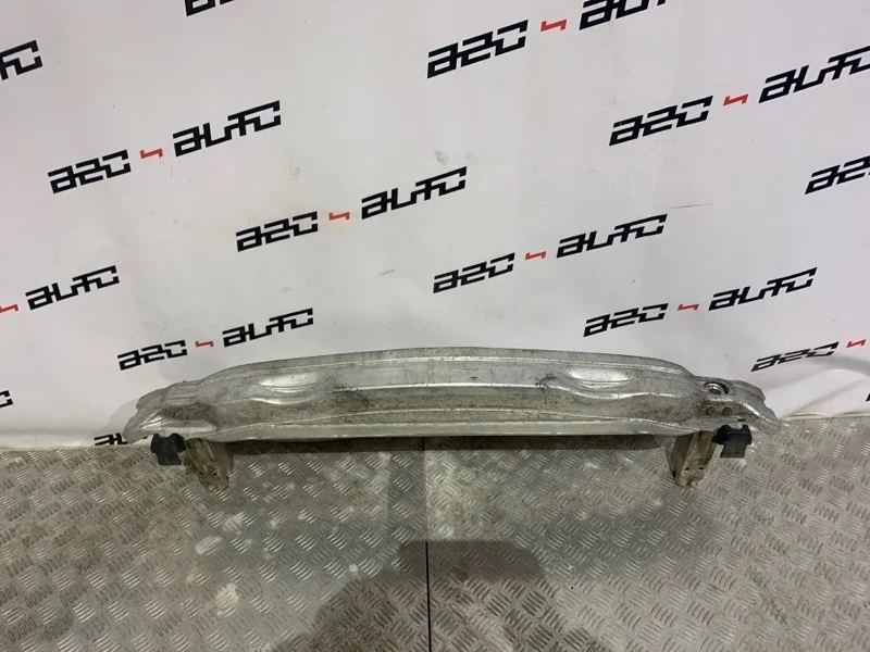 Усилитель бампера Audi A6 2005 4F0807111 C6, передний