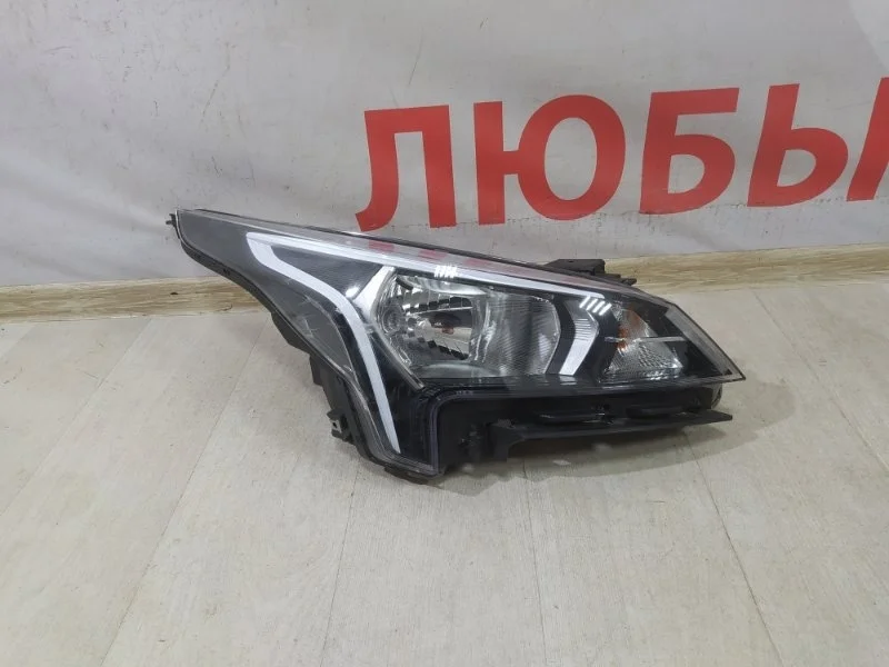 Фара передняя правая Kia Rio 4 FB 2016-2020