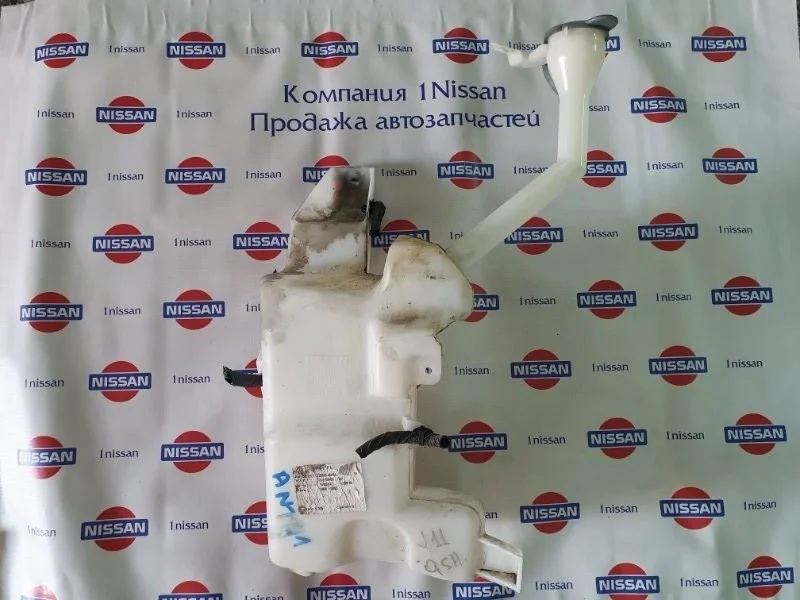 Бачок омывателя фар Nissan Qashqai 2014 289104EA0A J11 HRA2, передний