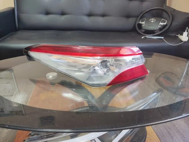 Фонарь Toyota Camry 2018-2021 70