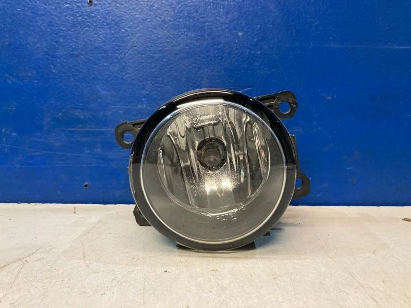 Фара противотуманная, ПТФ Ford Focus 3 2012 2N1115201AB ХЭТЧБЕК 1.6 T1DA, передняя
