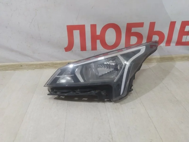 Фара передняя левая Kia Rio 4 FB 2016-2020