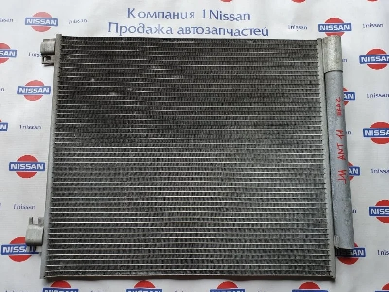 Радиатор кондиционера Nissan Qashqai 2014 9211000Q0A J11 HRA2, передний