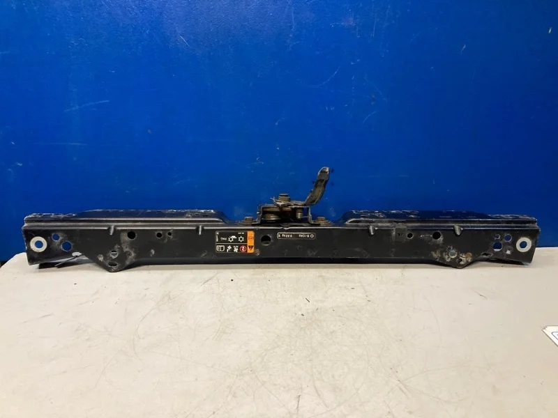 Передняя панель Opel Astra J 2009-2016 13312474