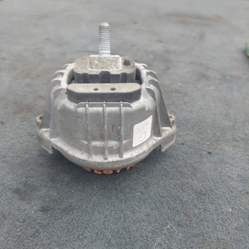 Подушка двигателя BMW 120D 2008 E87 LCI