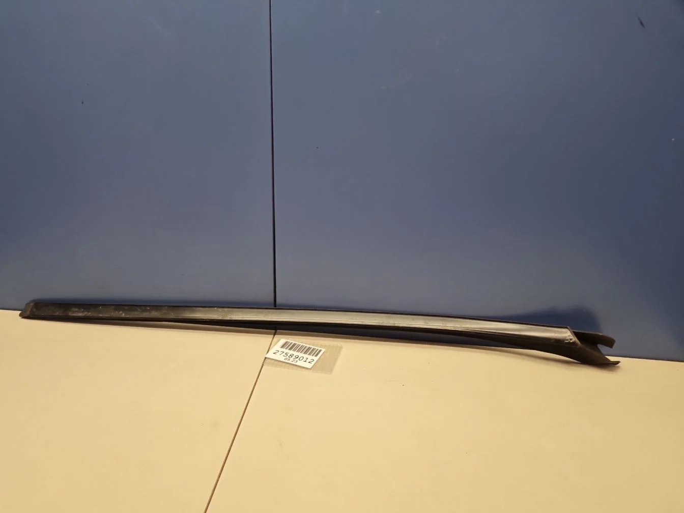 Молдинг лобового стекла левый для Mercedes GL-klasse X166 GL GLS 2012-