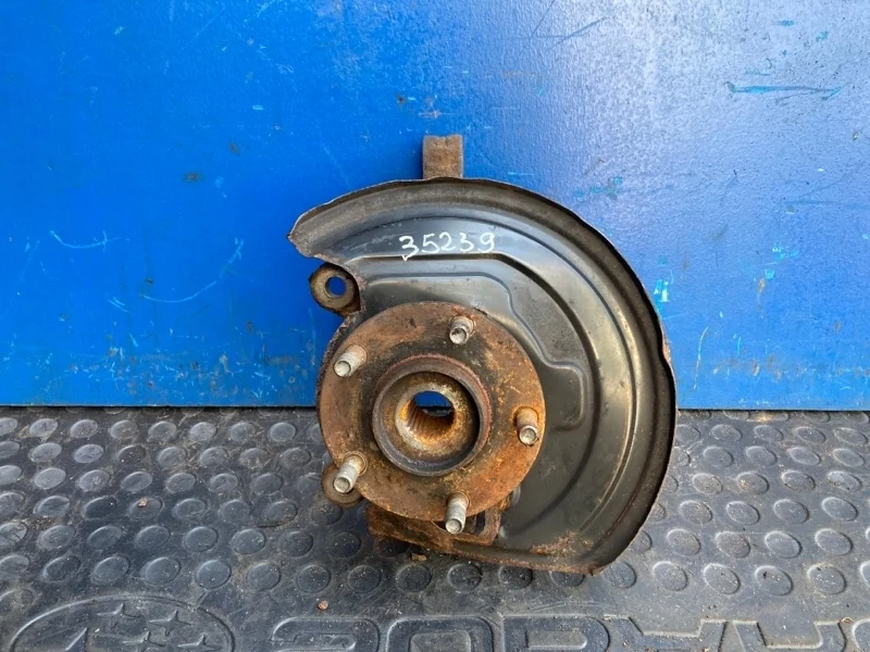 Поворотный кулак Nissan Juke 2011-2020 400151KK0H, передний левый