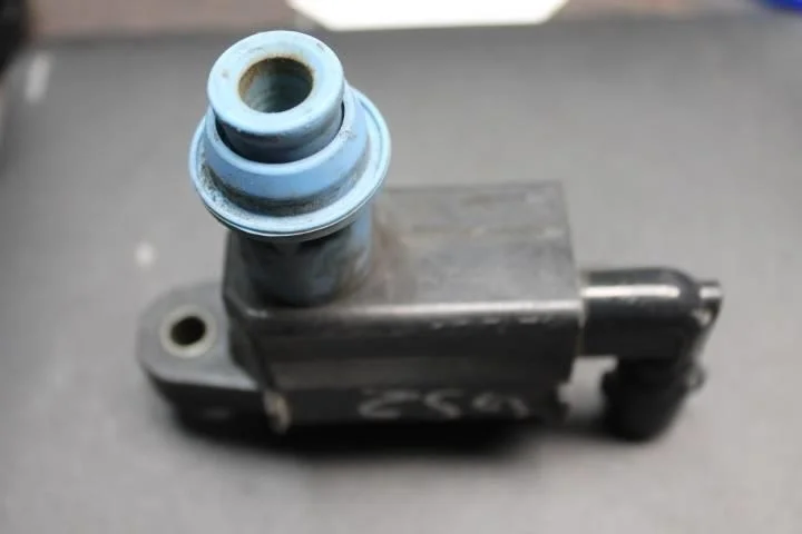 Б.у. катушка зажигания LEXUS GS300 JZS160 LEXUS GS300 JZS160