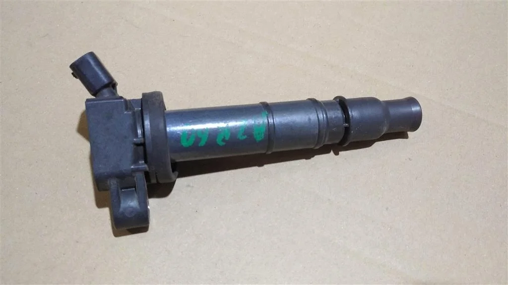 Б.у. катушка зажигания TOYOTA NOAH AZR60 TOYOTA NOAH AZR60