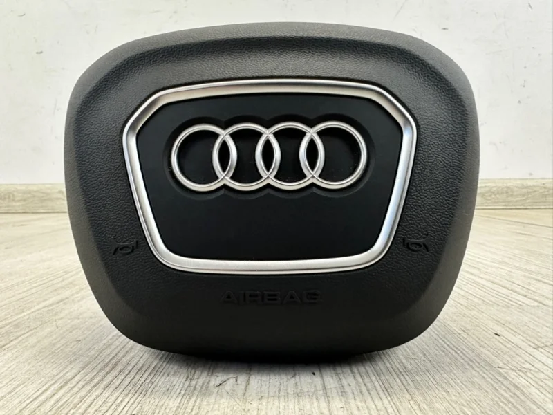 Подушка безопасности в руль Audi A4 2015-2019 B9