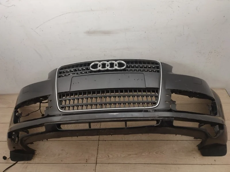 Бампер в сборе со спойлером и решеткой Audi Q7 2006-2010 4L