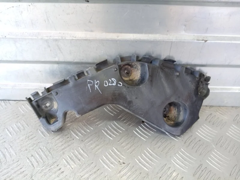 Кронштейн заднего бампера Renault Duster 2009-2014 622200145R HSA F4R, задний правый