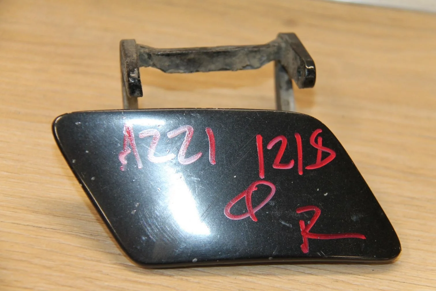 Крышка форсунки омывателя фары правая для Mercedes S-klasse W221 2005-2013