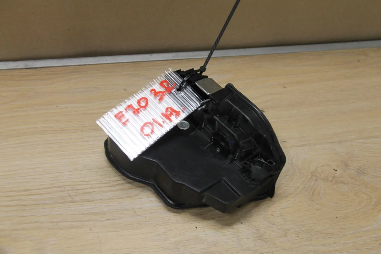 Замок двери задней правой для BMW X5 E70 2006-2013