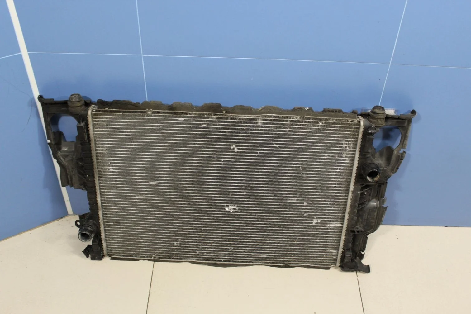 Радиатор основной охлаждения двигателя для Volvo S60 2010-2018