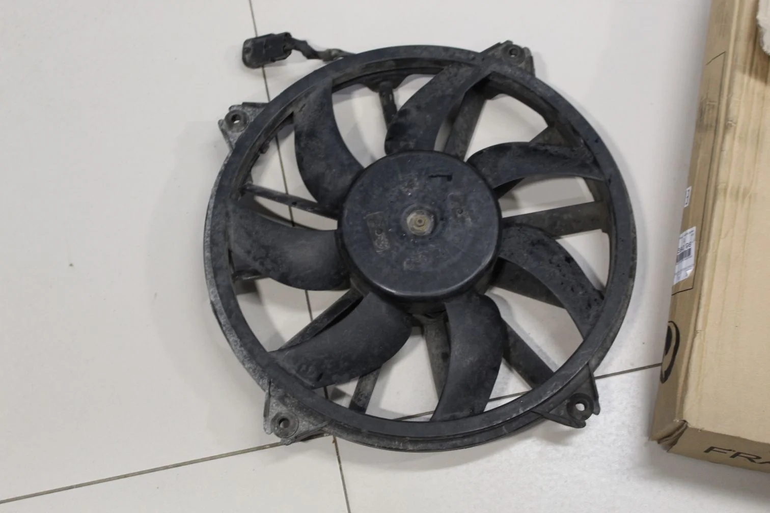 Крыльчатка вентилятора радиатора для Peugeot 308 2007-2015