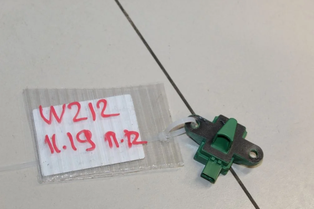 Датчик Airbag для Mercedes E-klasse W212 2009-2016