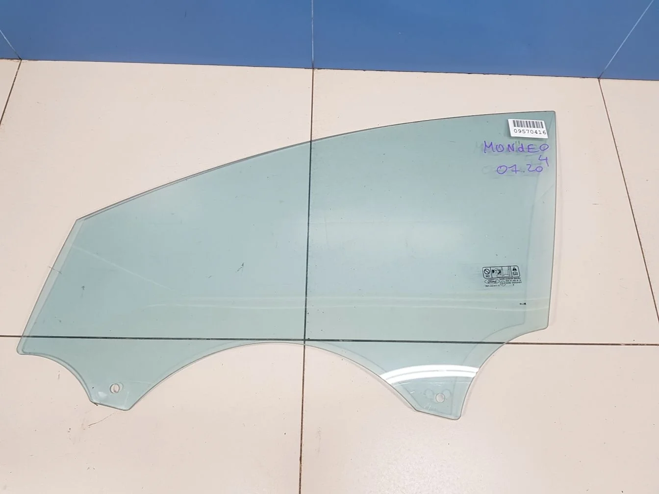 Стекло двери передней левой для Ford Mondeo 4 2007-2015