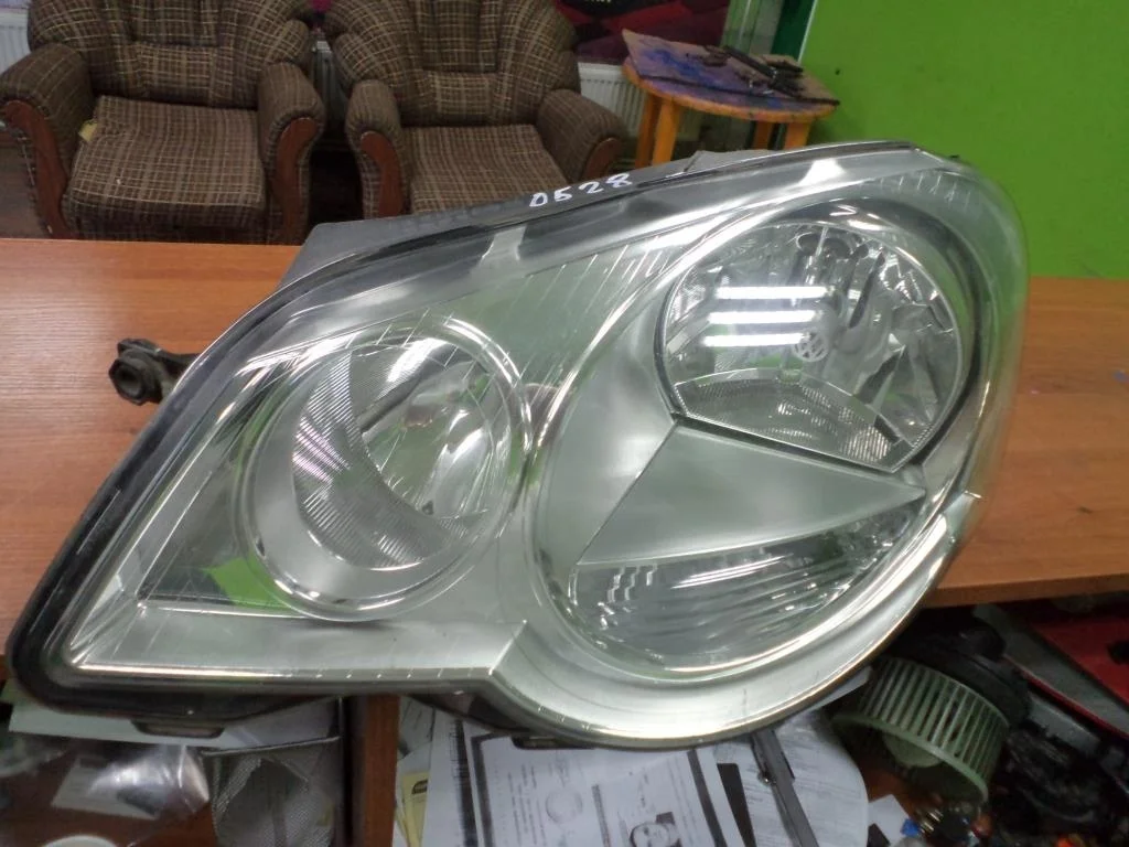Фара левая VW Polo 3 2005-2009 6Q2941007N