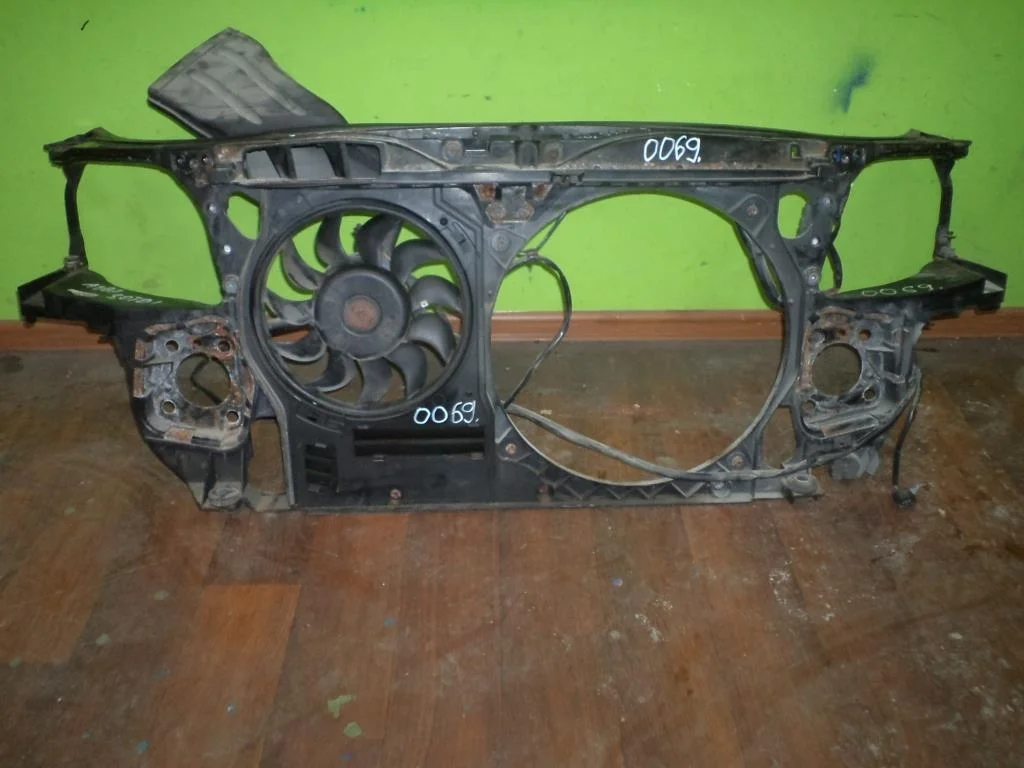Передняя панель Ауди А4 Б7 Audi A4 B7 2,7 3,0 диз