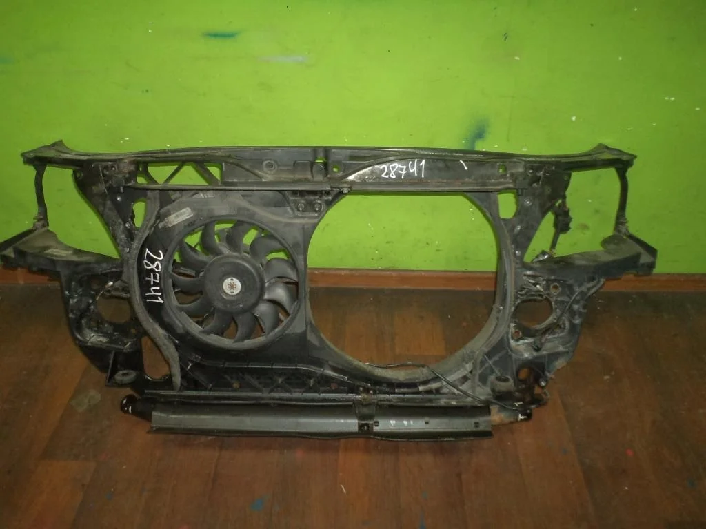 Передняя панель Ауди А4 Б7 Audi A4 B7 2,5 дизель