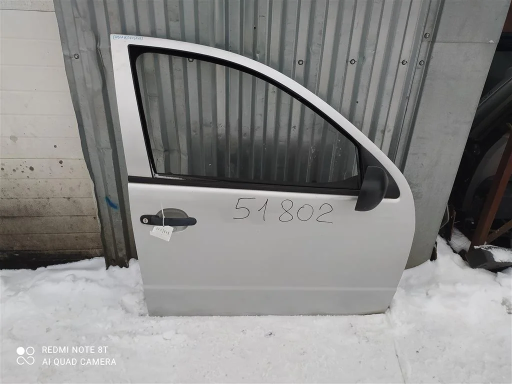 Дверь передняя правая Fabia 1 1999-2006 6Y0831052